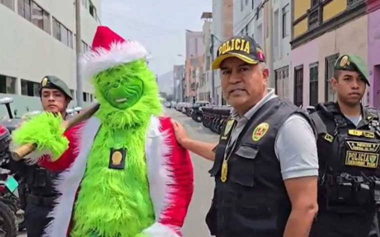 El grupo policial peruano de elite Terna tiene la costumbre de disfrazar a sus agentes para los operativos antinarcos. Foto: X