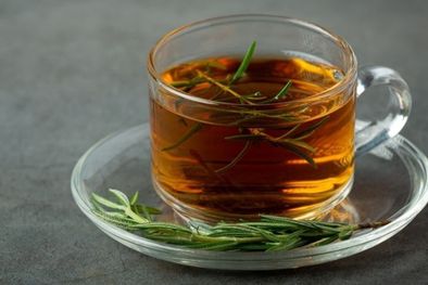 MDZol | El té de romero con clavo de olor aporta diversos beneficios para la salud. Foto: Shutterstock
