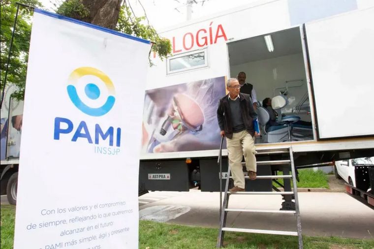 El PAMI identificó una red de desvíos en prestaciones oftalmológicas y ópticas que se replica en distintos puntos del país.,
