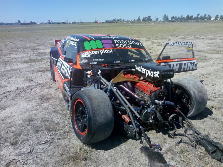 Así quedó el Chevrolet de Agustín Canapino. Foto: Campeones