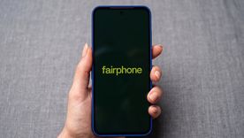 El nuevo Fairphone incluye herramientas para cambiar la pantalla y la batería en el hogar.