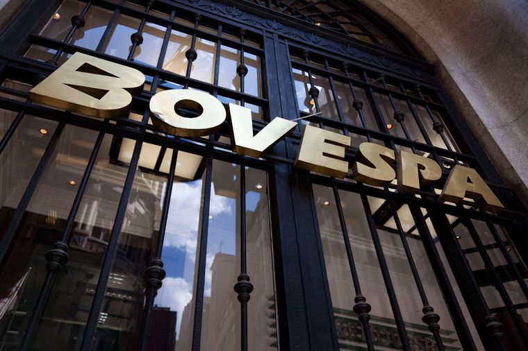 La Bolsa de Sao Paulo registra una trepada en la última semana, que contrasta con la caída que se observa en Argentina.