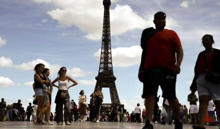 La Torre Eiffel, un ícono de París y del mundo. Foto: Efe.