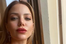 Evangelina Anderson lleva una falda con aberturas y enseña de más Evangelina Anderson está casada con Martín Demichelis. Foto: Instagram @evangelinaanderson