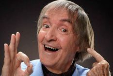 Hay gente que sin saberlo nos salvó la vida, nos dio alegrías cuando más las necesitaba y nos enseñó a reír. Carlitos vos fuiste uno de ellos.