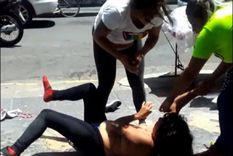 La mujer fue golpeada y terminó desnuda por las agresiones La mujer fue golpeada y terminó desnuda por las agresiones