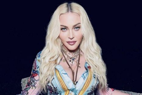 Es otra: a los 64 años, Madonna se hizo cara nueva y luce irreconocible