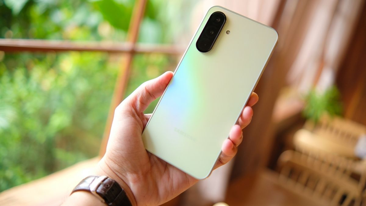 Walmart liquidó un tanque de Samsung a precio regalado: tiene pantalla gigante y 6 años de actualización