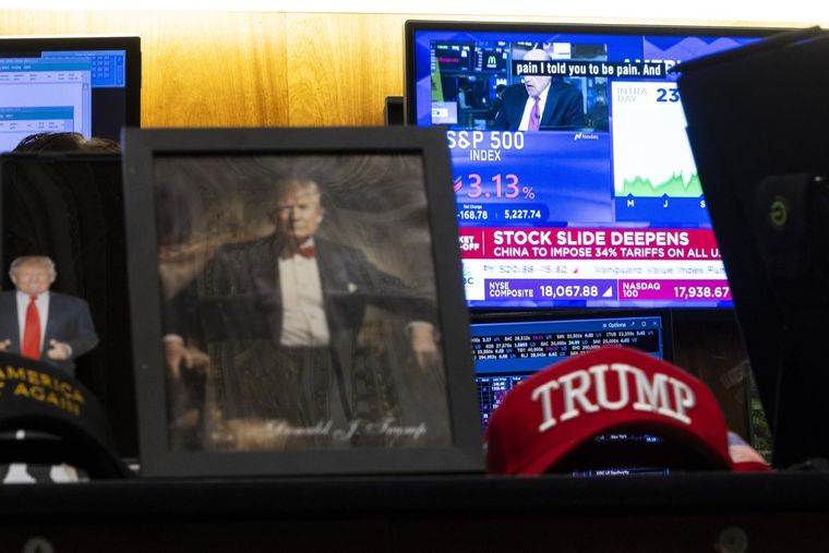 Los aranceles de Donald Trump sacudieron a los mercados mundiales. Foto: EFE