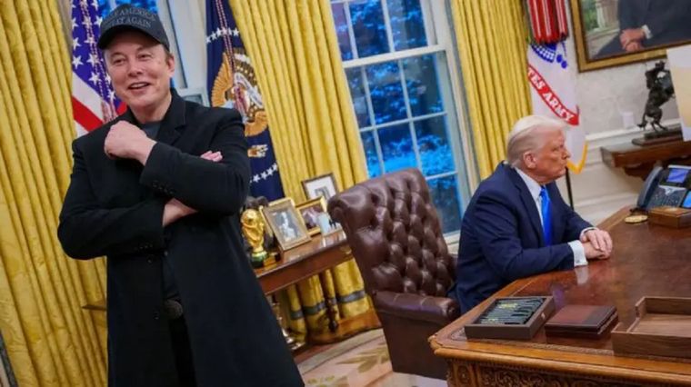 Elon Musk y Donald Trump, durante una inusual aparición pública de ambos en la Casa Blanca. Foto: Getty Images