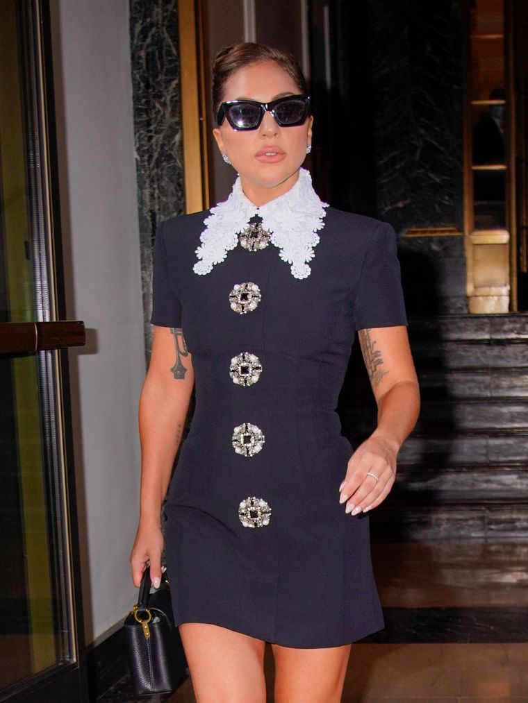 Lady Gaga sorprende en NY con el regreso de sus antiguos looks Foto: Vogue