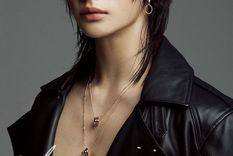 Hyunjin impacta con su nuevo estilo en el SBS Gayo Daejeon. Foto: Esquire