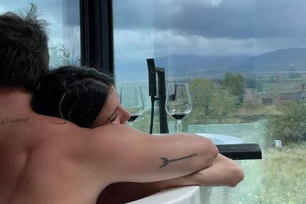 Andrea Rincón visitó Mendoza con su nuevo novio y levantó suspiros: las fotos hot en un hotel de Tupungato