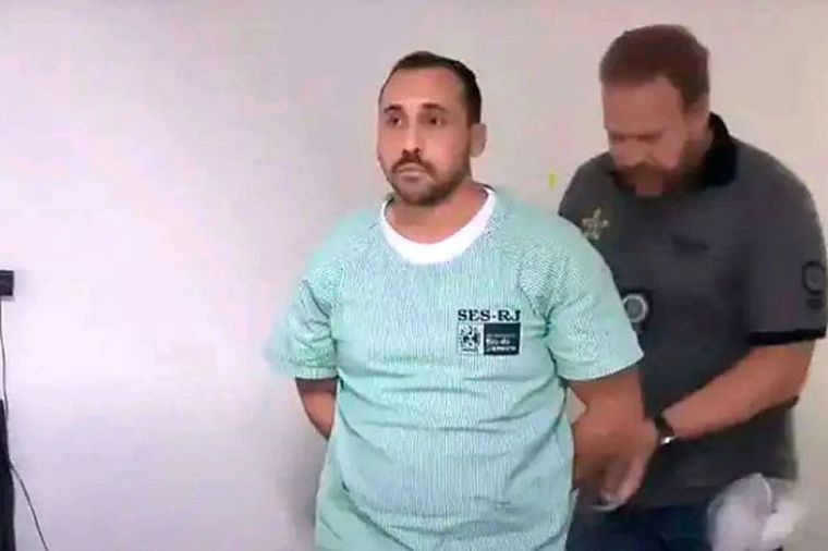 El médico se encuentra detenido