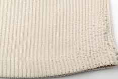 Las bolitas en la lana y otras prendas se forman por el roce constante y pueden eliminarse fácilmente. Foto: Shutterstock