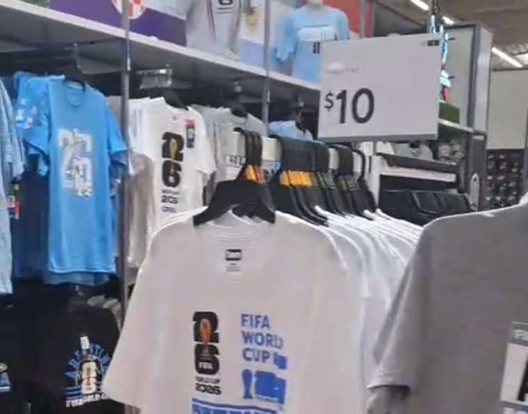 Las tiendas de Dallas buscan aprovechar la gran cantidad de fanáticos de la Selección argentina.