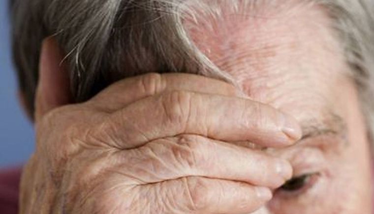 El hombre estuvo algunos días muy triste y no logró pasar el mal momento