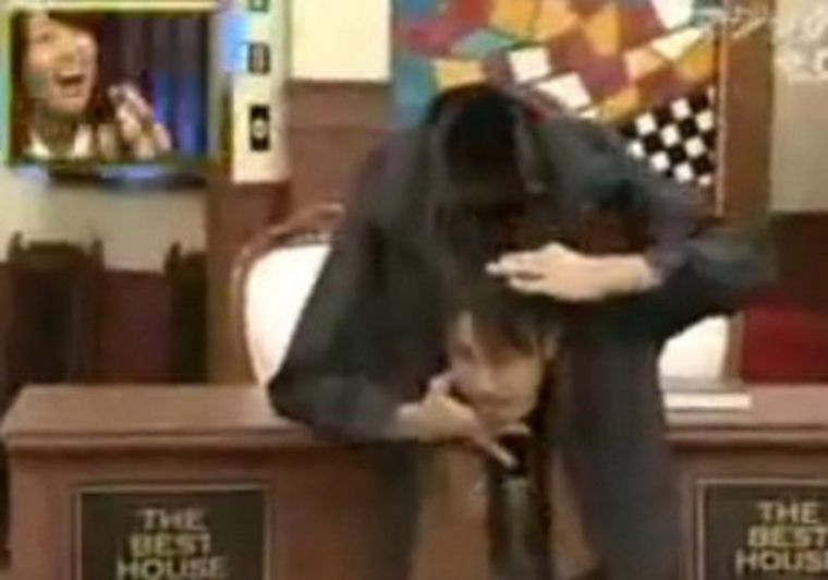 Toma del video del mago Cyril Takayama.