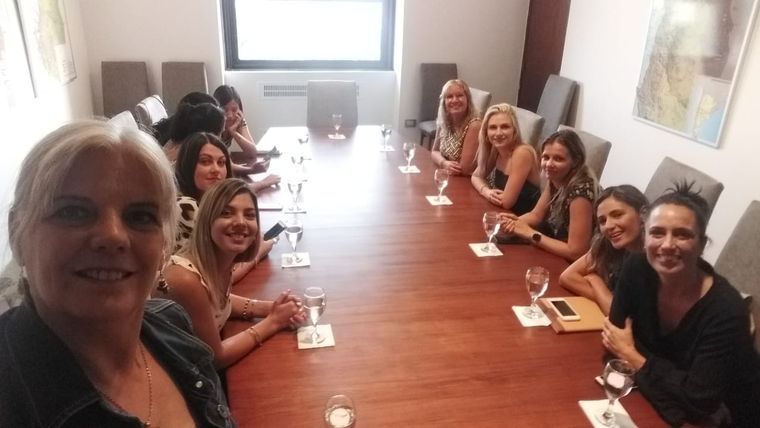 Reinas de mandato cumplido en el 4to piso de la Casa de Gobierno.