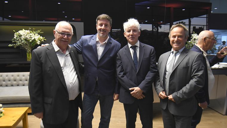 Gustavo Lopresti, Darío Tavera, Jorge Lucini y César Rodríguez. Gustavo Lopresti, Darío Tavera, Jorge Lucini y César Rodríguez.