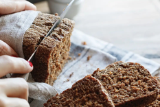 Pan sin culpa: receta de pan de lino y chía ideal para cualquier dieta.
