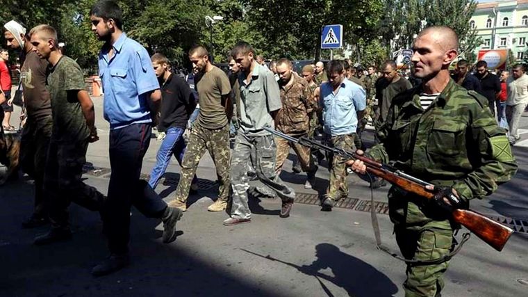 Ya hubo intercambios de prisioneros entre Rusia y Ucrania. Foto: Infobae.