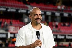 El presidente de Estudiantes llevará su caso al Tribunal Arbitral del Deporte para intentar anular la sanción por el pasillo de espaldas ante Rosario Central.