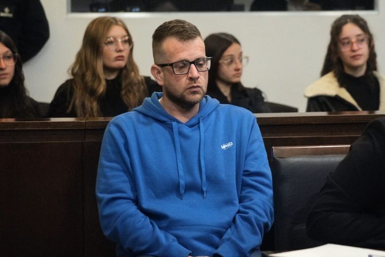 Omar Poblete se sentó en el banco de los acusados.