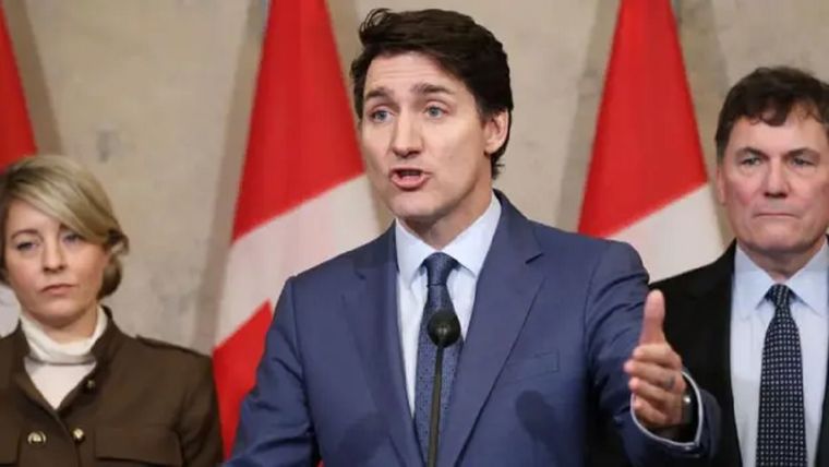 El primer ministro canadiense anunció aranceles de represalia a las exportaciones estadounidense Foto: BBC