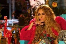 de mal en peor: paulina rubio hizo el ridiculo en los premios billboard