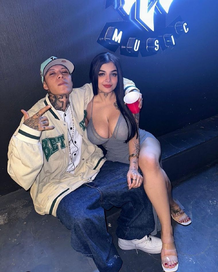 SANTA FE KLAN, KARELY RUIZ LOS ARTISTAS LANZARON SABES EN CONJUNTO Foto: INSTAGRAM @santa_fe_klan_473