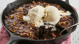 Brownie en sartén: receta fácil, rápida y explosiva Brownie en sartén: receta fácil, rápida y explosiva