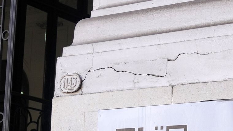 San Martín al 1143, patrimonio y descuido. San Martín al 1143, patrimonio y descuido.