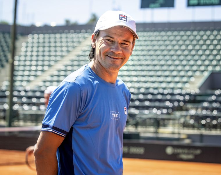 El Mago anunció quienes serán los cinco jugadores para medirse ante Kazajistán. Foto: Noticias Argentinas