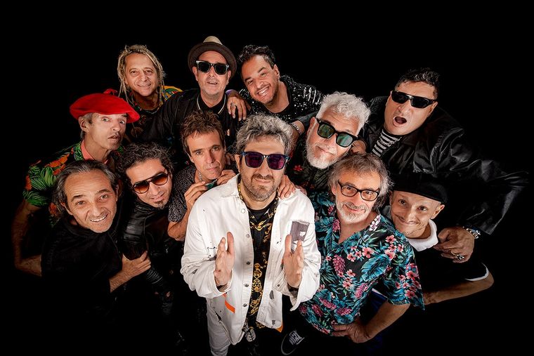 Los Auténticos Decadentes se estarán presentando el el domingo 20  de febrero.