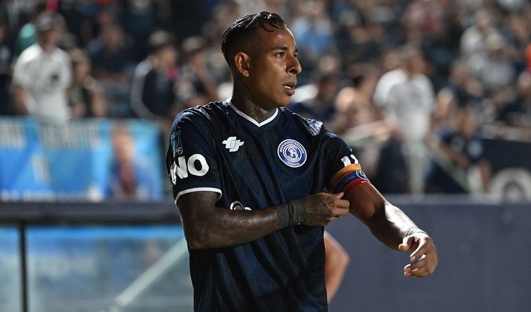 independiente rivadavia barracas sebastian villa (14)