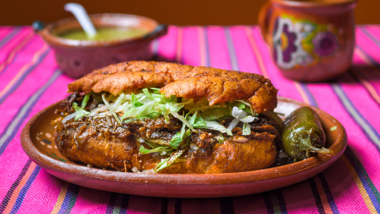 Cada familia adapta la receta según su relleno favorito.