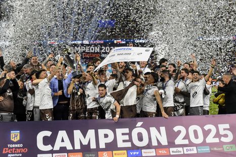 Platense se consagró campeón del fútbol argentino y recibió un mensaje de un histórico de Boca. Foto: Fotobaires Platense se consagró campeón del fútbol argentino y recibió un mensaje de un histórico de Boca. Foto: Fotobaires