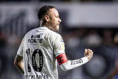 Neymar renovó su contrato en el Santos y jugará la Copa Sudamericana en 2026. Neymar renovó su contrato en el Santos y jugará la Copa Sudamericana en 2026.
