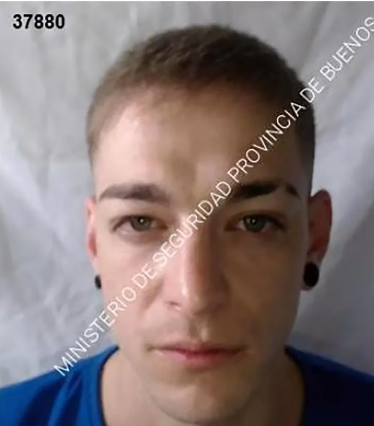 Matías Ezequiel Nahuel Alcántara (26), uno de los presos que se fugó de la Comisaría 5ta de Isidro Casanova. Matías Ezequiel Nahuel Alcántara (26), uno de los presos que se fugó de la Comisaría 5ta de Isidro Casanova.