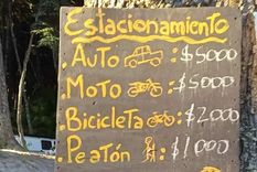 La Cascada Inacayal es uno de los atractivos naturales más visitados de la Patagonia durante el verano. La Cascada Inacayal es uno de los atractivos naturales más visitados de la Patagonia durante el verano.