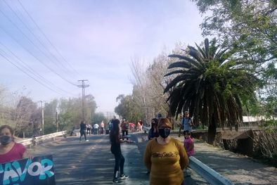 MDZol | Ansiosos Los vecinos dicen que ya no pueden aguantar más sin el servicio.