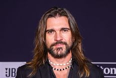 El hijo menor de Juanes causó furor tras aparecer en su último videoclip.