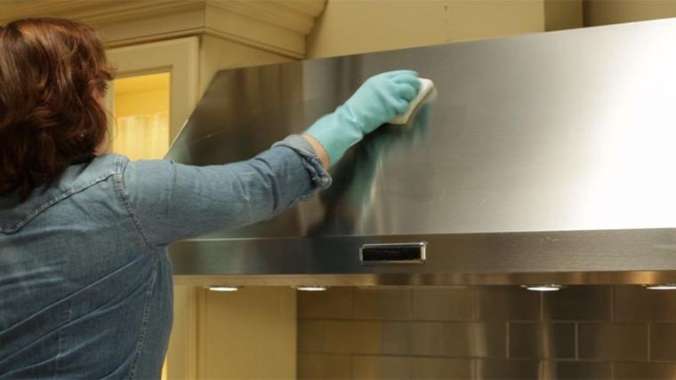 Decile adiós a la grasa del extractor con este truco casero de limpieza.&nbsp;