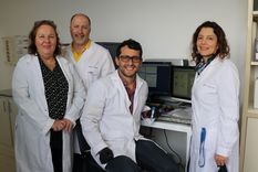 El equipo de investigación sobre la respuesta inmunológica con un esquema de combinación de vacunas contra el COVID-19 Foto: Facultad de Ciencias Químicas - UNC