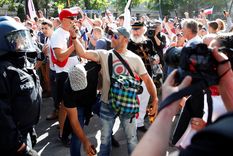 una capital impone el uso del barbijo tras manifestacion anticuarentena