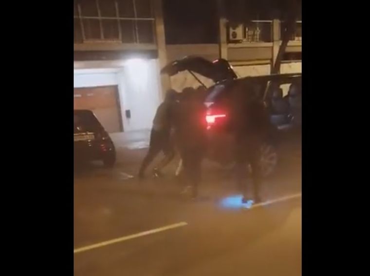 El robo fue filmado por los testigos