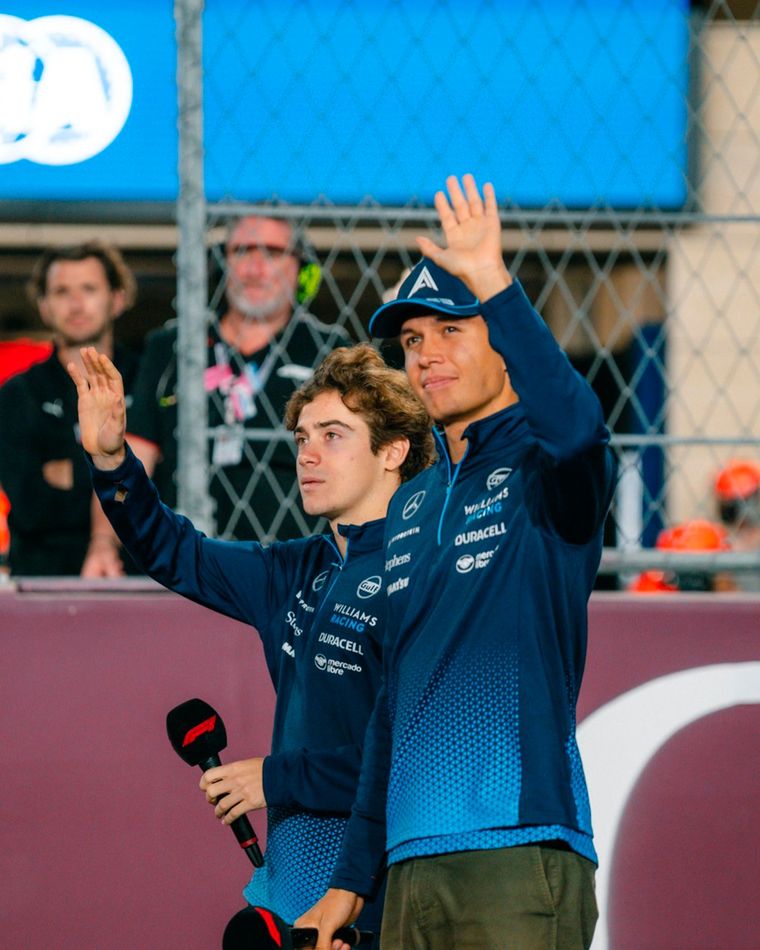 El gesto de Colapinto con un excompañero de Williams. Foto: Williams Racing