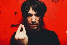 Foto: https://www.infobae.com/america/mexico/2022/06/09/ezra-miller-es-acusado-por-acoso-y-suministro-de-drogas-a-una-menor-de-edad/