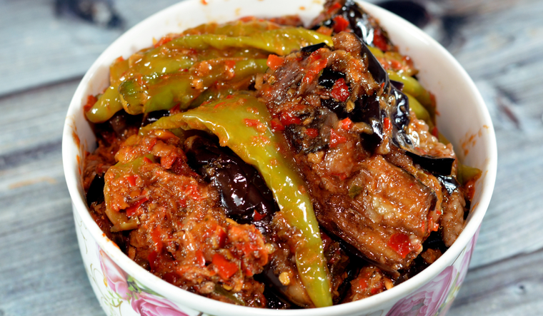 Receta de berenjenas al escabeche fáciles para el verano Receta de berenjenas al escabeche fáciles para el verano